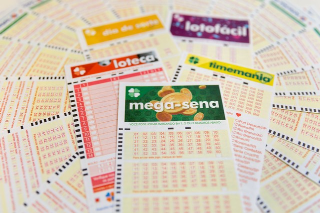 Mega-Sena acumula de novo e pode pagar R$ 190 milhões no sábado