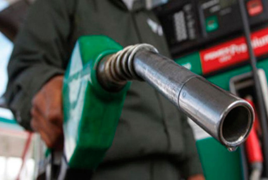 Petrobras reduz preço da gasolina em 4% a partir de sexta